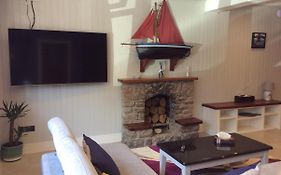 Roundstone Retreats Quayside Luxury Apt
